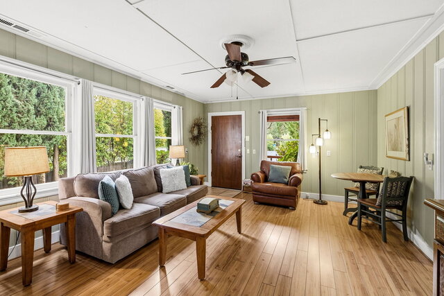 Image 2 for Parkside Cottage
