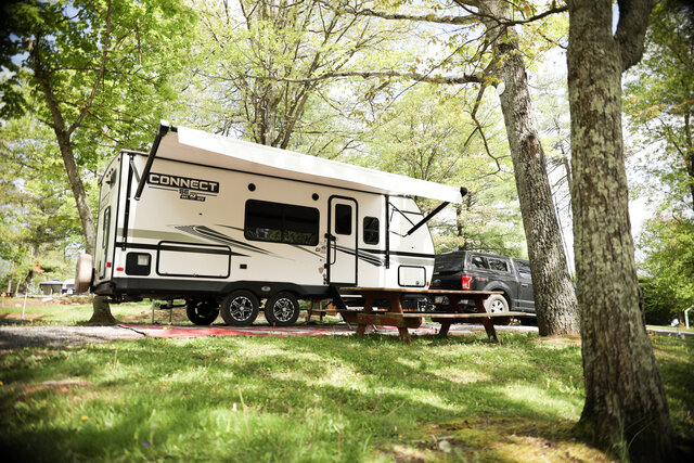 Image 1 for 42 Pull through (Full Hookups)  30 amp, 25'