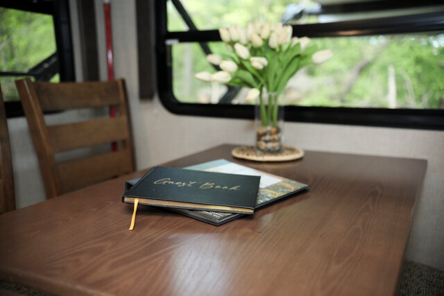 Image 22 for 21 Scenic Camper Rental