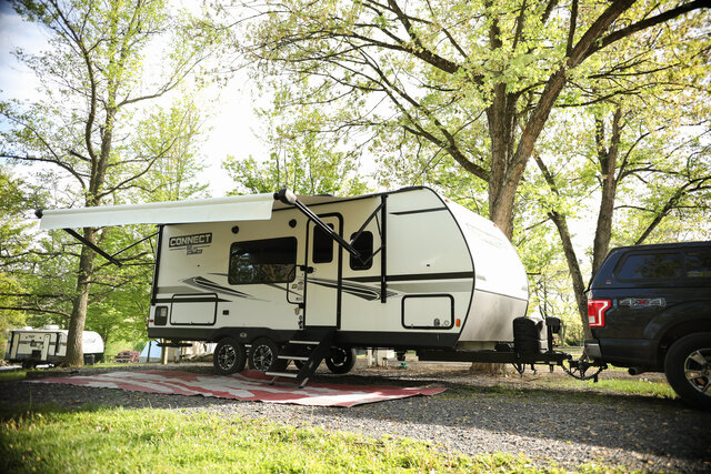 Image 3 for 23 Back in (Full Hookups)  30 amp, 35'