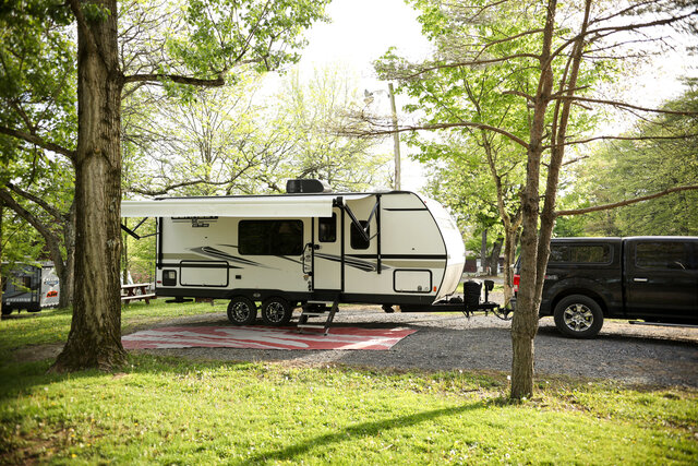 Image 2 for 28 Pull-in (Full Hookups)  30/50 AMP, 40'  MotorHome