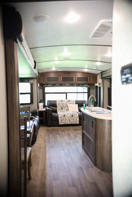 Image 5 for 21 Scenic Camper Rental