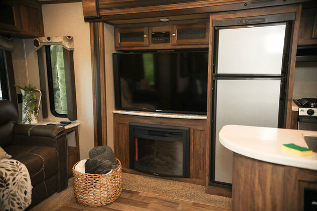 Image 11 for 21 Scenic Camper Rental