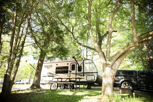 Image 3 for 34 Pull through (Full Hookup) 30 amp, 30'