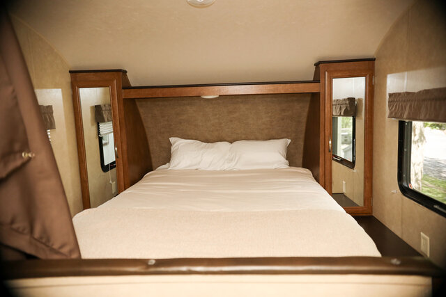 Image 6 for 46 Efficiency camper rental