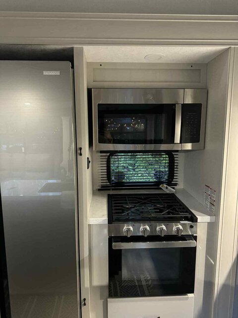 Image 15 for 82 Private 2 bedroom, 2 bath Coachman