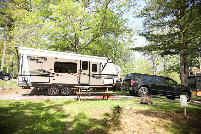 Image 1 for 43 Pull through (Full Hookups) 30 amp, 25'