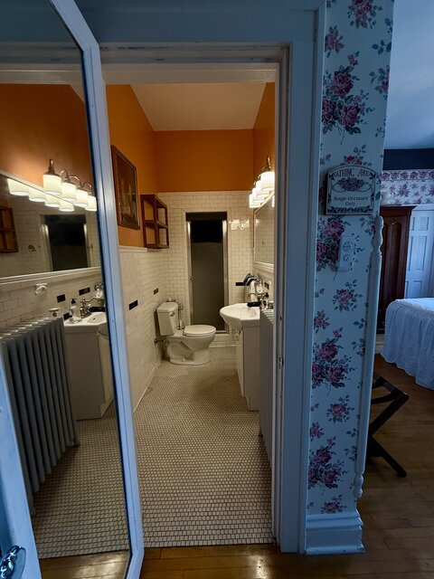 Image 3 for Rose Room - Main House