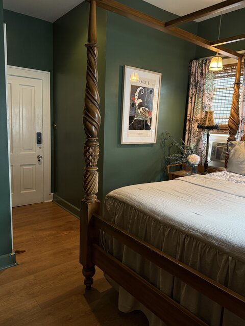 Image 1 for Library Room - Main House