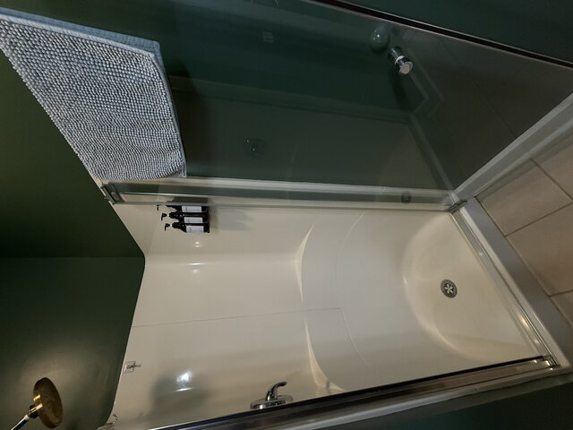 Image 5 for Library Room - Main House