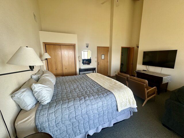 Image 7 for Room Four: The Dreamview Suite
