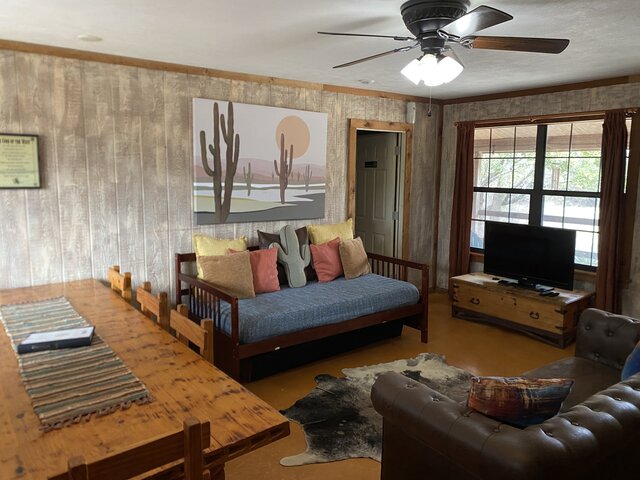 Image 5 for The Laredo