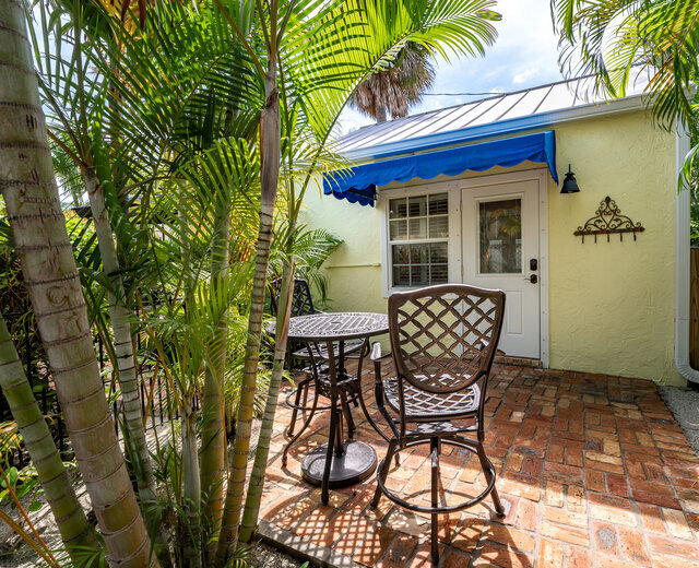 Image 2 for Guest House Suite