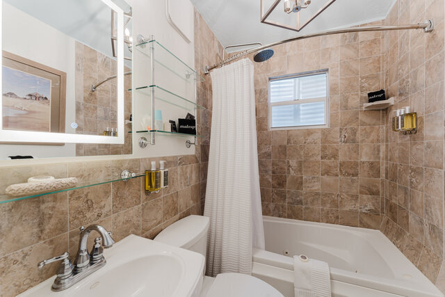 Image 7 for Guest House Suite