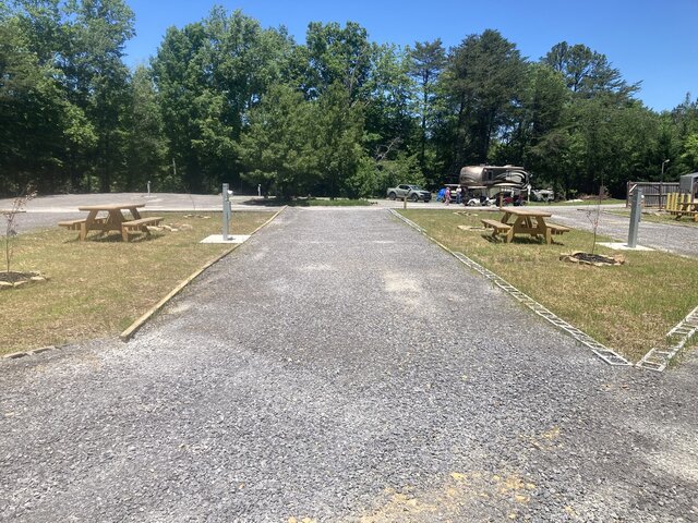 Image 2 for E Pull Thru Full Hook-up