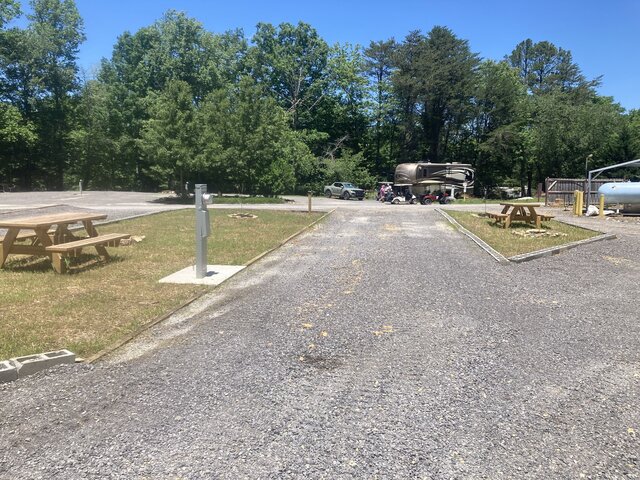 Image 2 for D Pull Thru Full Hookup