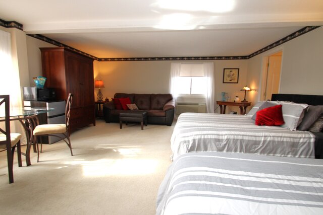 Image 1 for Royal Suite