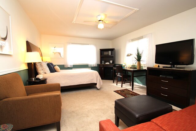 Image 1 for Grass Family Suite