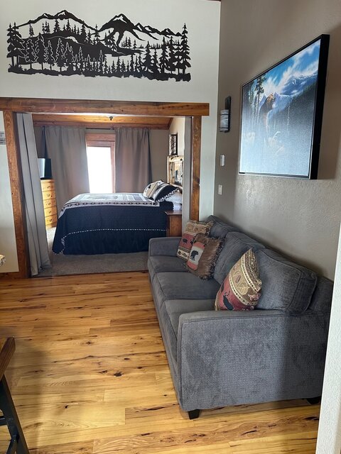 Image 1 for 1 Bedroom Condo - King