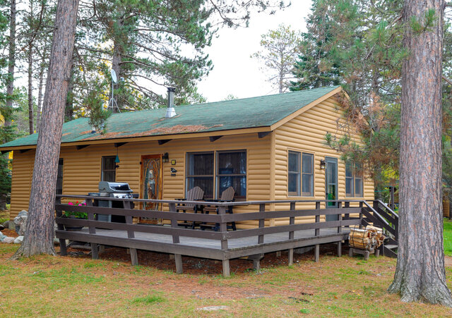 Image 1 for CB11 The Wolf Cabin [3r5b7p]