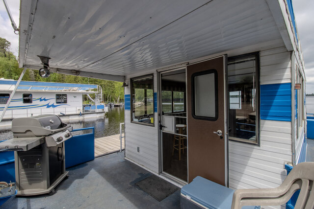 Image 8 for HB03 The Minnow Houseboat [30' - 2p] (keep)