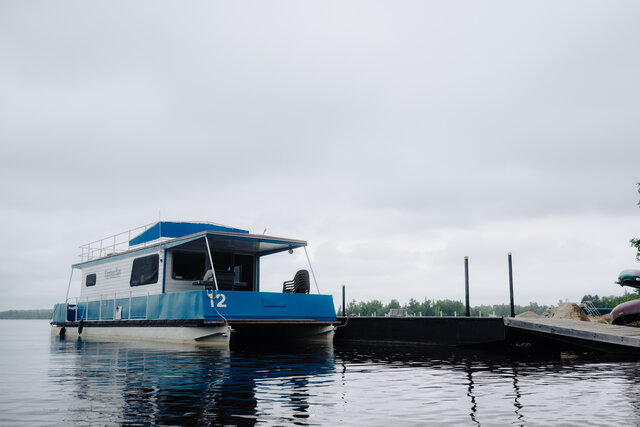 Image 4 for HB12 The Walleye Houseboat [40' - 6p]