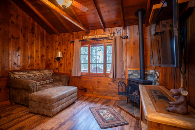 Image 4 for CB03 The Partridge Cabin [1r1b2p]