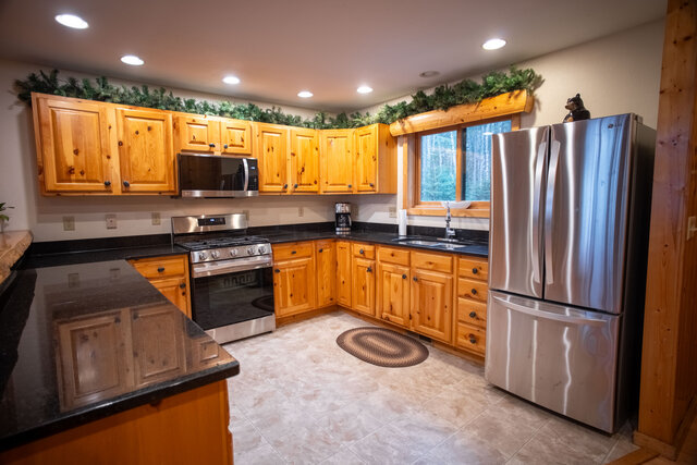 Image 16 for (CB13) The Bear Trap Private Lodge [6r6b4b18p]