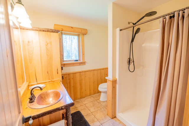 Image 20 for (CB15) The Hefty Logger Private Lodge [5r6b4b13p]