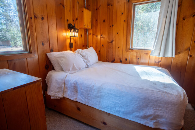 Image 5 for CB10 The Bobcat Cabin [2r2b4p]