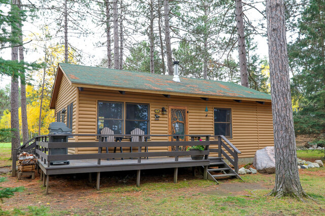 Image 1 for CB12 The Lynx Cabin [2r3b5p]