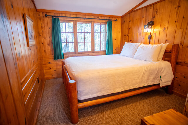 Image 4 for CB04 The Fox Cabin [3r6b8p]