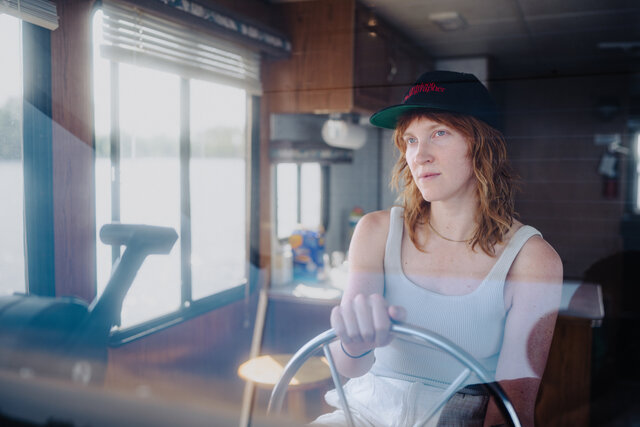 Image 7 for HB14 The Beaver Houseboat [50' - 6p]