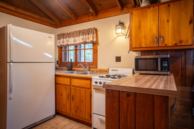 Image 3 for CB03 The Partridge Cabin [1r1b2p]