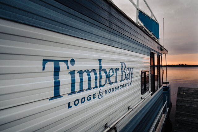 Image 5 for HB12 The Walleye Houseboat [40' - 6p]