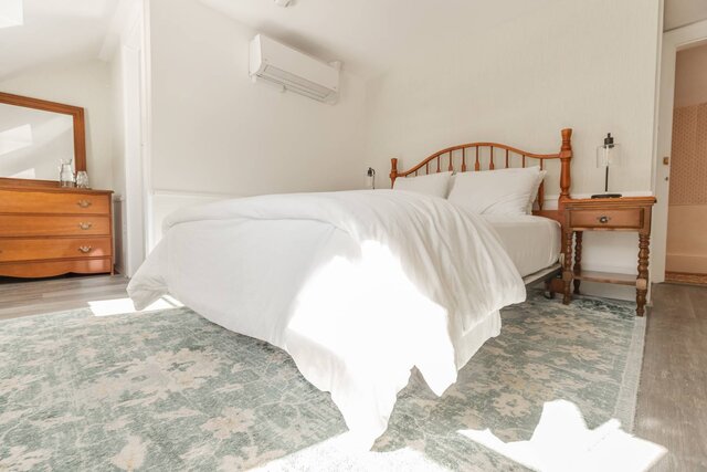 Image 4 for 1 Caroline's Room