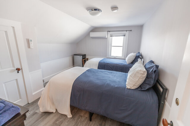 Image 1 for 1A The Bennington Twin Room