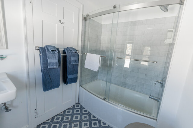 Image 3 for 9 The Prescott Room