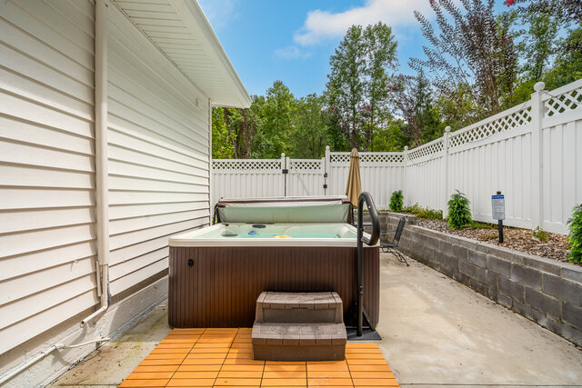 Image 9 for Patriot Suite