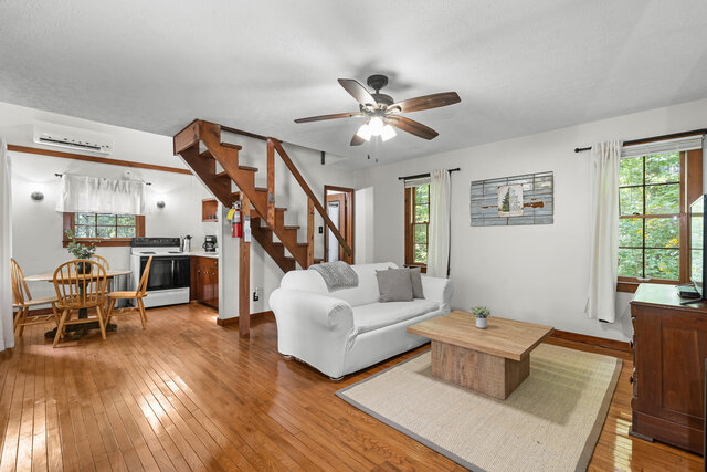 Image 7 for Trailside Retreat