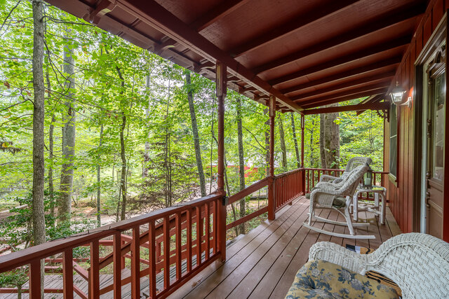 Image 5 for Mountain Rose Escape