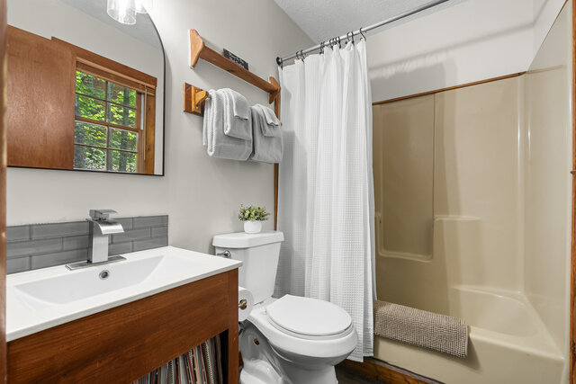 Image 10 for Hiker's Haven