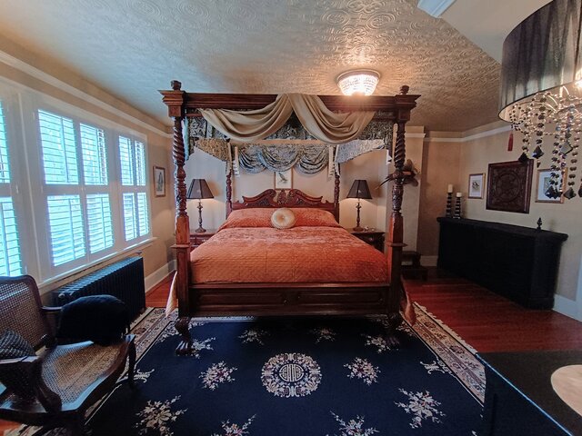 Image 1 for The Peregrine