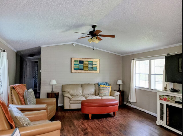 Image 1 for 03 Cottage