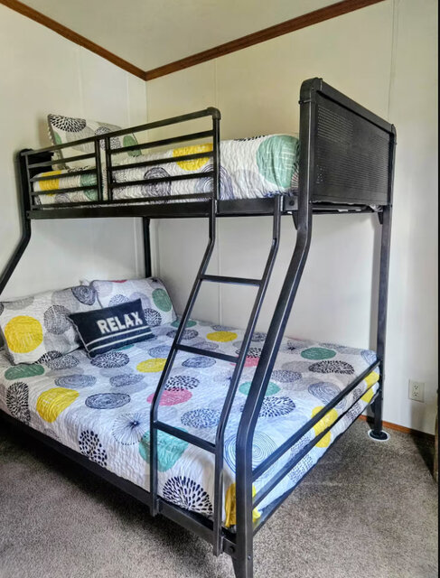 Image 2 for 04 Lodge