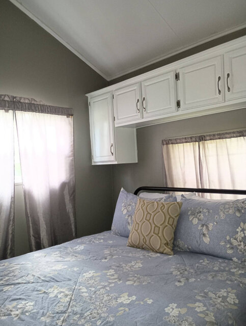 Image 4 for 02 Canterbury