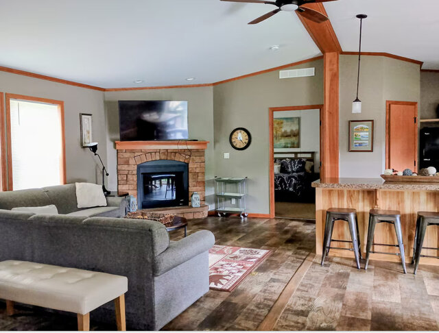 Image 1 for 04 Lodge