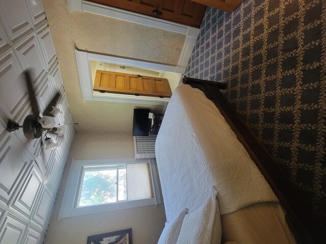 Image 3 for Weis Chamber