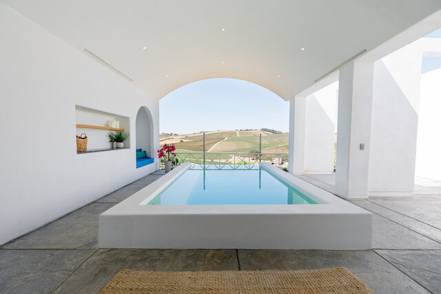 Image 6 for Club Suite East (Villa)