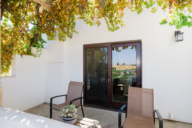 Image 3 for Paros | Winery King Studio